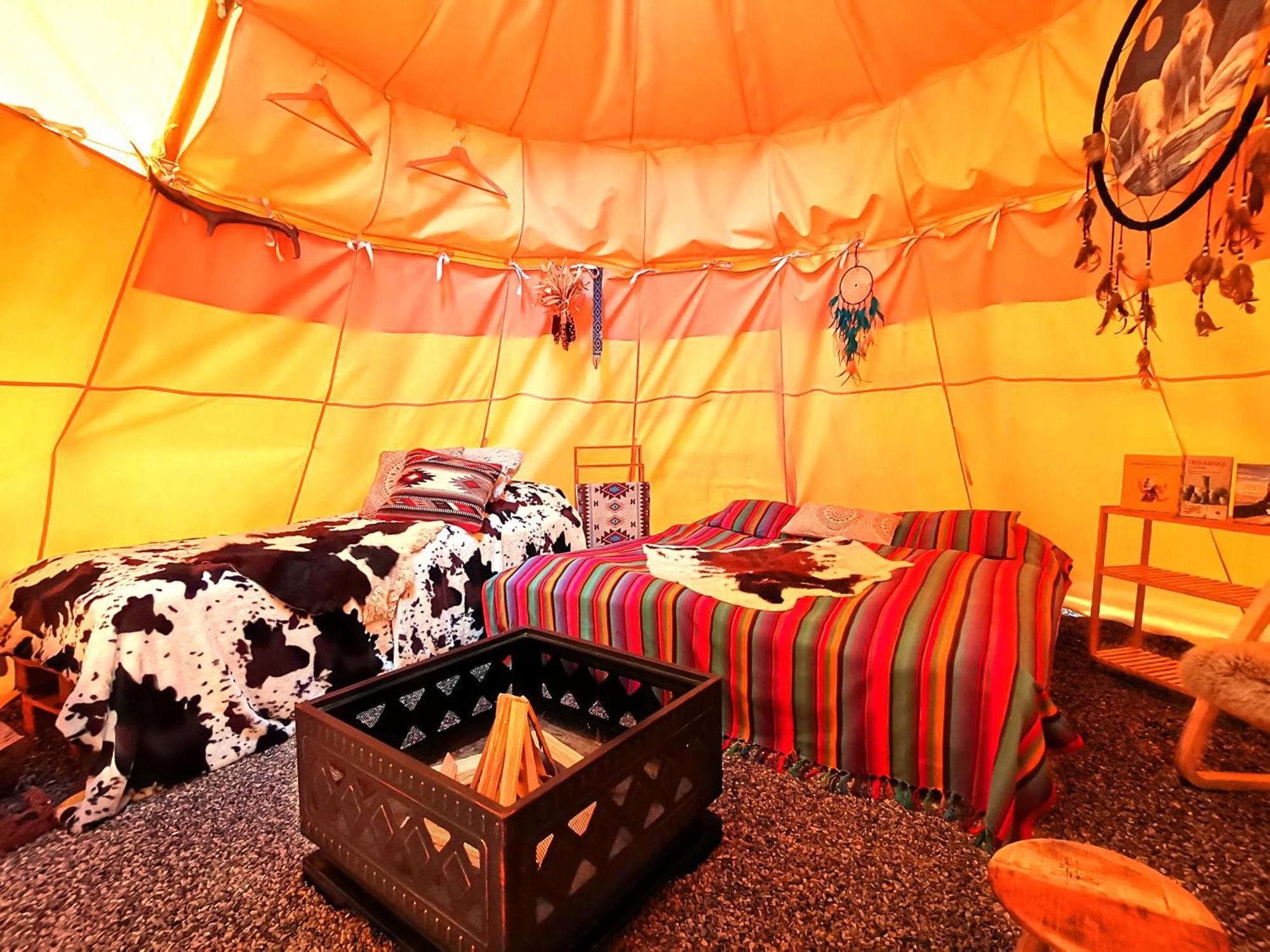 Teepee Camp Lounky Hotel Chodouny Buitenkant foto