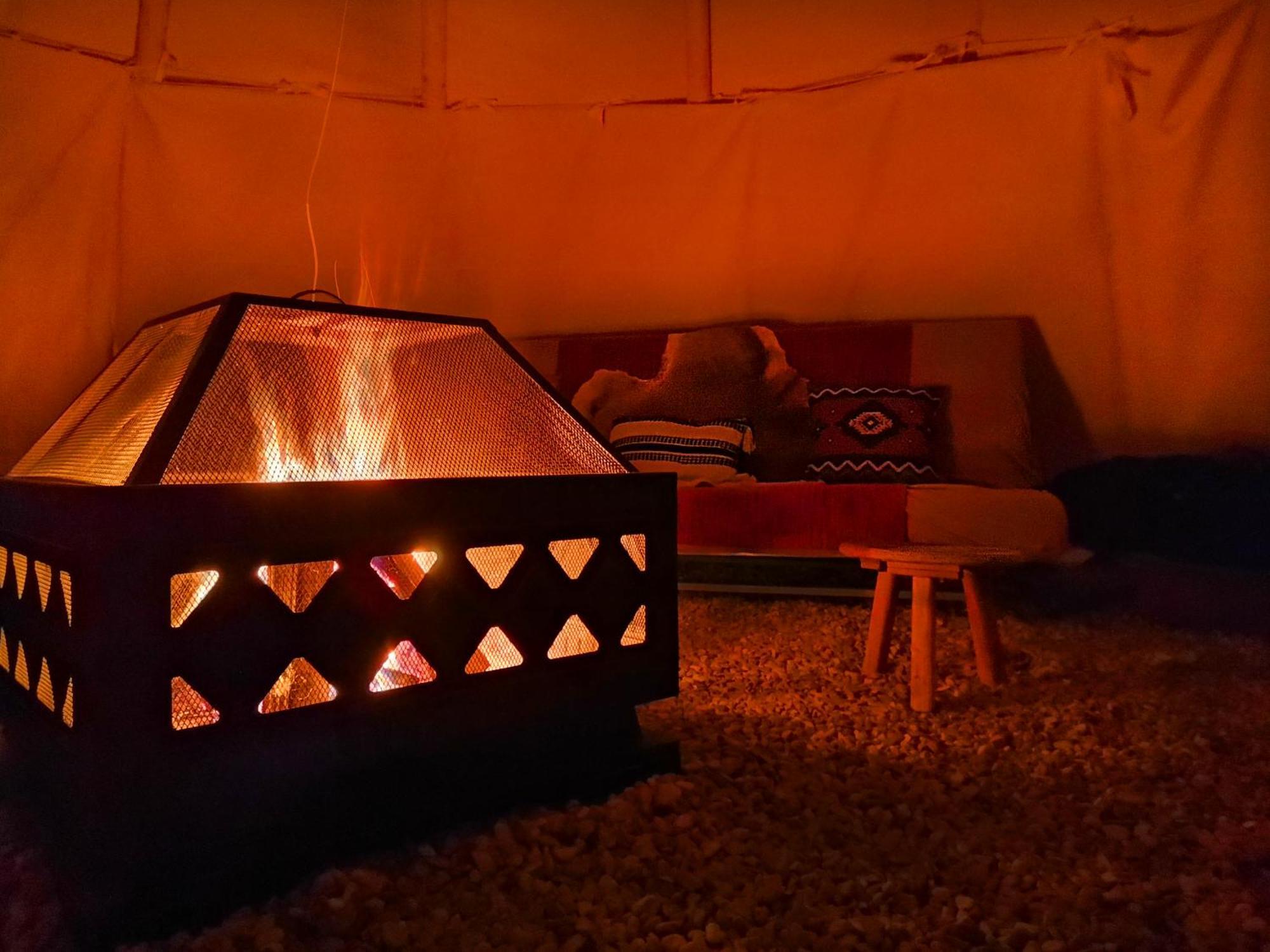 Teepee Camp Lounky Hotel Chodouny Buitenkant foto